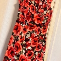 花柄ワンピースの画像