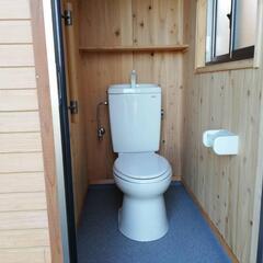 台湾に送れます。洋式トイレです。災害時には四人が別々に使用出来ます。の画像