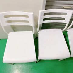 椅子四脚 セット  白 現状販売品の画像