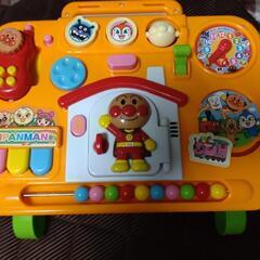 アンパンマン　よくばりテーブル