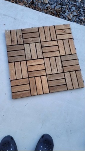 カインズ商品　ジョイントデッキ　バルコニータイル　121枚