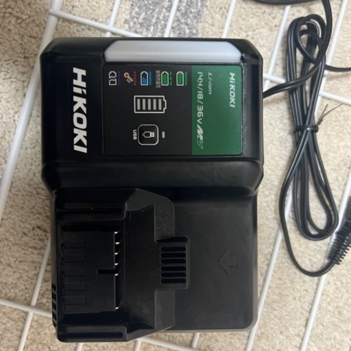 新品未使用！　HiKOKI  充電器