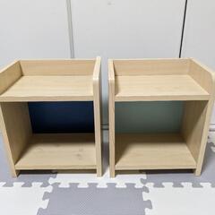 小物入れや文庫本などなど　棚　子供の机の整理に使ってました。