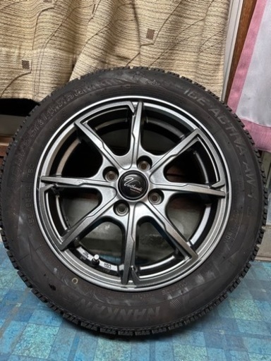 14インチ スタッドレスタイヤ 155/65R14