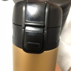 ユニクロ保温保冷ステンレスタンブラーの画像