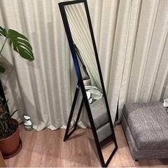 IKEA スタンドミラーの画像
