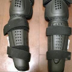 コミネ　ニープロテクター