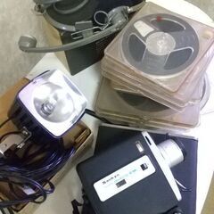 レア物！昭和レトロな8ミリビデオカメラとプロジェクターなどいろいろの画像