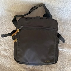 Jcrew  斜めがけバック差し上げます。