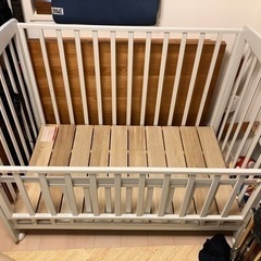 カトージベビーベッド　70×120 の画像