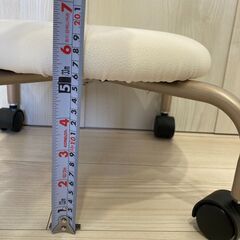 スツールの画像