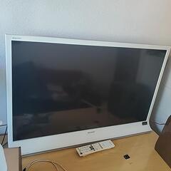 40型シャープLEDAQUOSの画像
