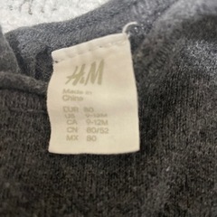 H&M うさぎニット80の画像