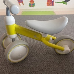 d-bike イエローの画像