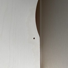 シミあり　幅１５０　キャスター付　背面収納　テレビ台白の画像