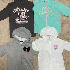 150　女の子用　カットソー　ズボン　パーカー　カーディガン　ブラウス　ワイドパンツ　ワンピース　など、、１５０サイズの画像