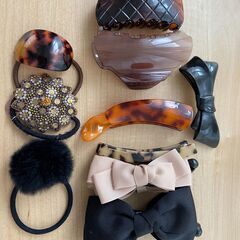ヘアクリップ、ゴムなど一式