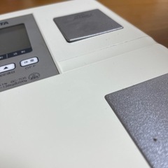 タニタの体組成計　電池入ってますの画像