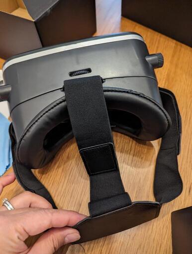 VRバーチャルリアリティゴーグル二個