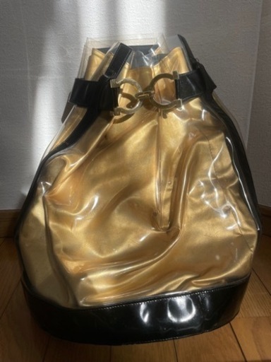 【大幅値下げ中】フェラガモ　ゴールドリック