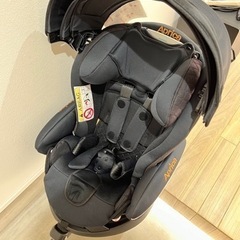 アップリカ フラディアグロウ チャイルドシート ISOFIX非対応