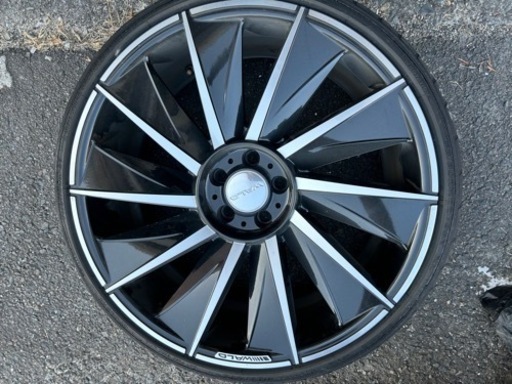 取りに来てくれる方　WALD社製タイヤホイール　美品