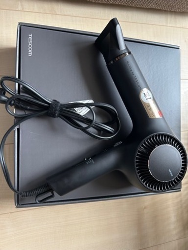 ヘアドライヤー　コムテック　NIB3000