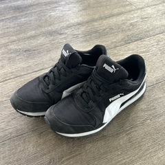 PUMA 24.5cmの画像
