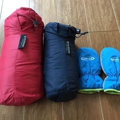 【mont-bell ジャケットセット】ジャケット、ボトム、手袋、90サイズの画像