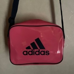 adidasショルダーバッグ　ピンクの画像