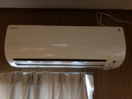 最終値下げ。ダイキン　ルームエアコン　2019年 取り外して持って行って頂ける方を希望します