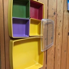 値下げ　使いやすいお重みたいなタッパーの画像