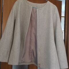 ★M★ハーフコート★ノーカラー★ライトグレー★シンプルの画像