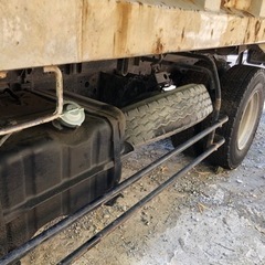 4トン　ダンプ車　いすゞ　フォワダイの画像