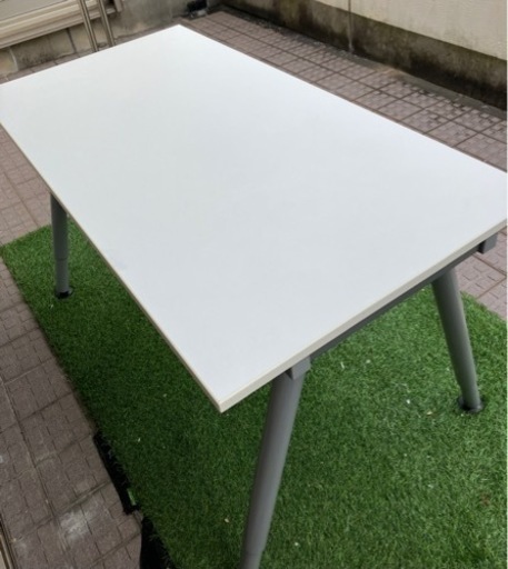 IKEA イケア テーブル デスク 机 ホワイト 高さ調節