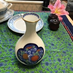香蘭社の花瓶の画像