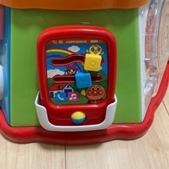 取引中　アンパンマン　よくばりボックス　８ヶ月〜の画像