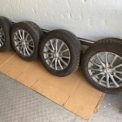 ホンダ　フィットに履いていたスタッドレスタイヤ中古の画像