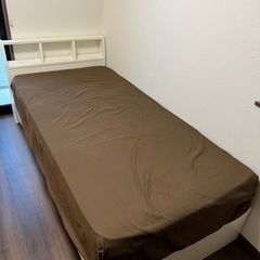 シングルベッド