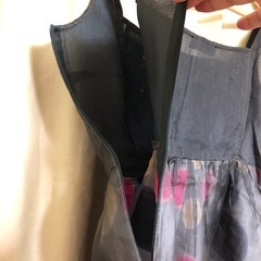 MAX&Co.の絹のサマードレスの画像