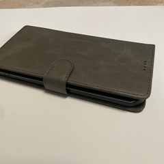 iPhone12pro 折りたたみ式スマホケースの画像
