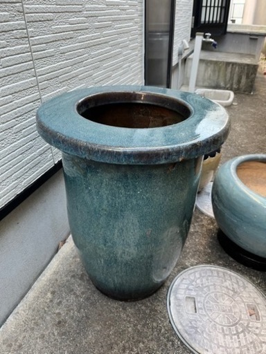 古美術品　火鉢として使ってました。