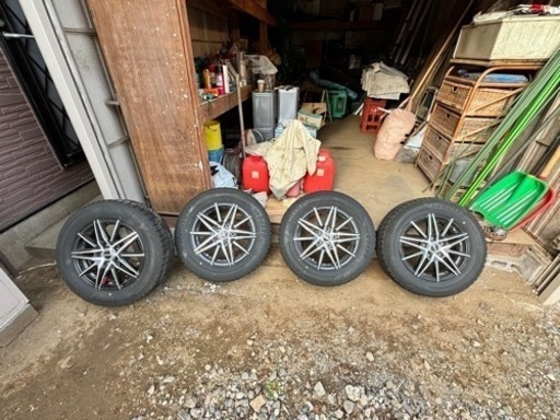 スタッドレスタイヤ　195/65r/15 アイスガード　ヨコハマタイヤ