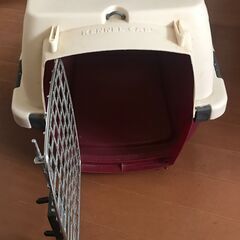 ペット用キャリーケースの画像