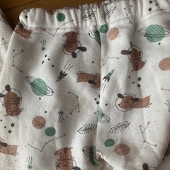 子供服　パジャマ　長袖　中古　①の画像