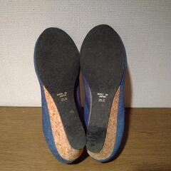 KIBERA デニムパンプス　25cmの画像