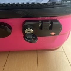 キャリーケース　の画像