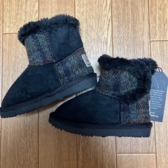 新品未使用16㎝ハリスムートンブーツ