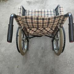 介護用車椅子の画像