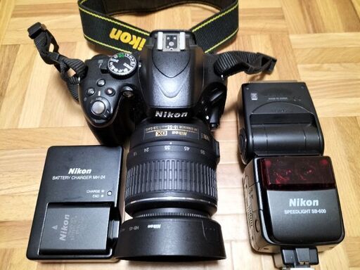 値下げ　美品　NIKONデジタル一眼レフ　箱付き